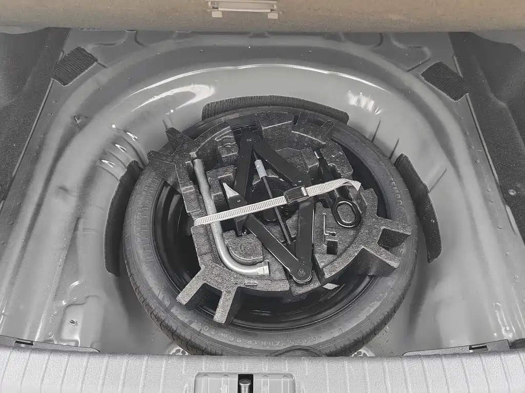 VOLKSWAGEN MAGOTAN 2023