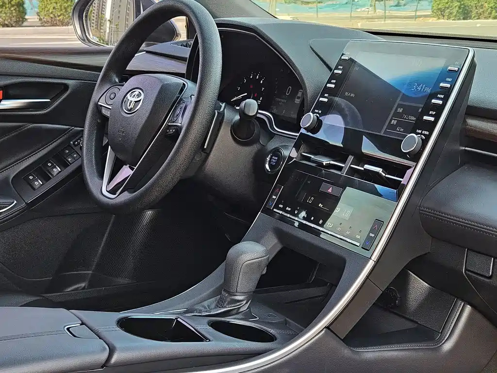 TOYOTA AVALON 2020