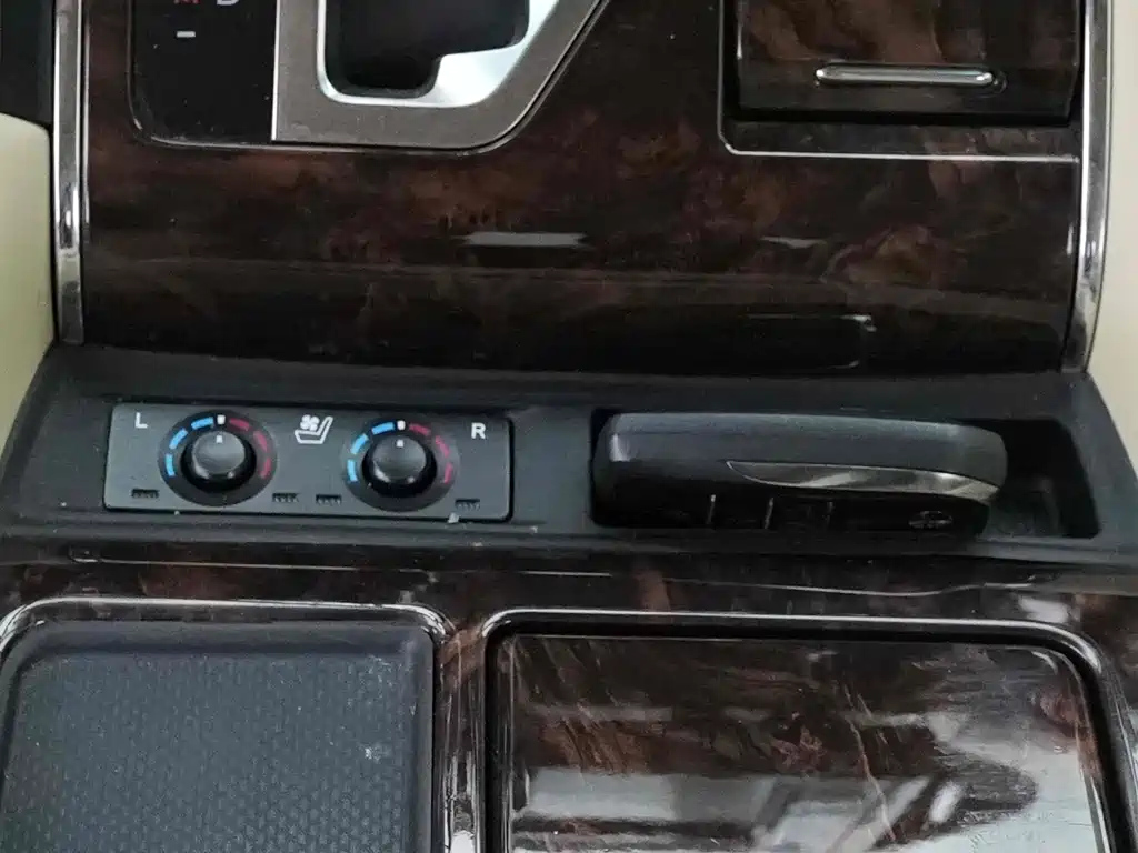 TOYOTA ALPHARD 2018