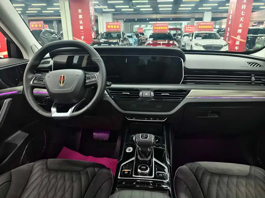 HONGQI HS5 2023