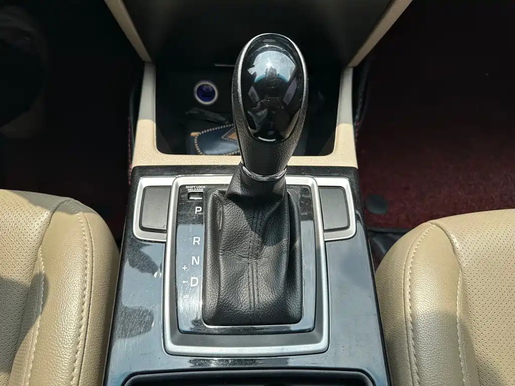 HYUNDAI MISTRA 2016