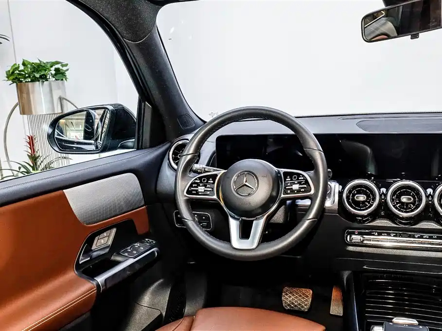 MERCEDES BENZ GLB 2022