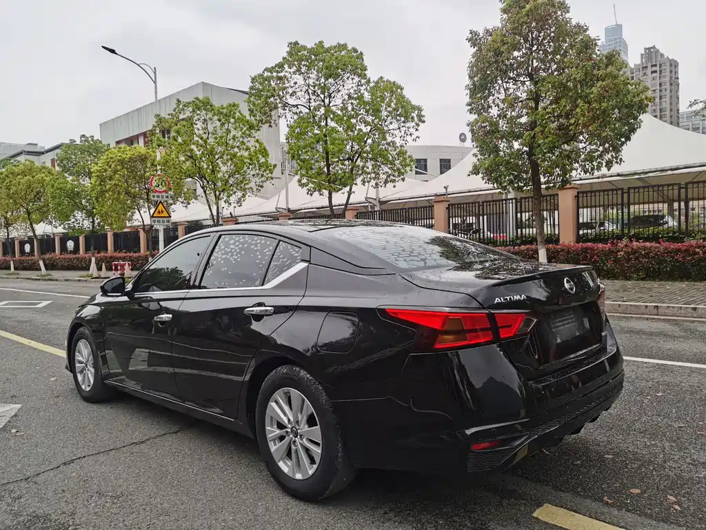 NISSAN TEANA 2019