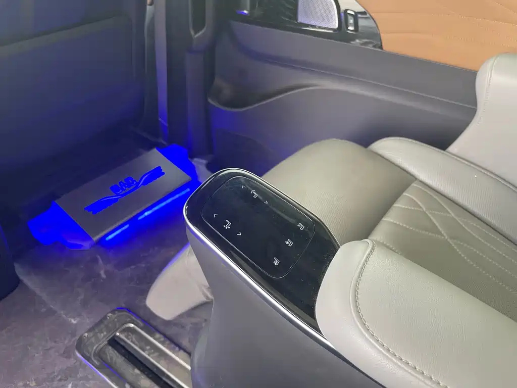 TRUMPCHI M8 2023