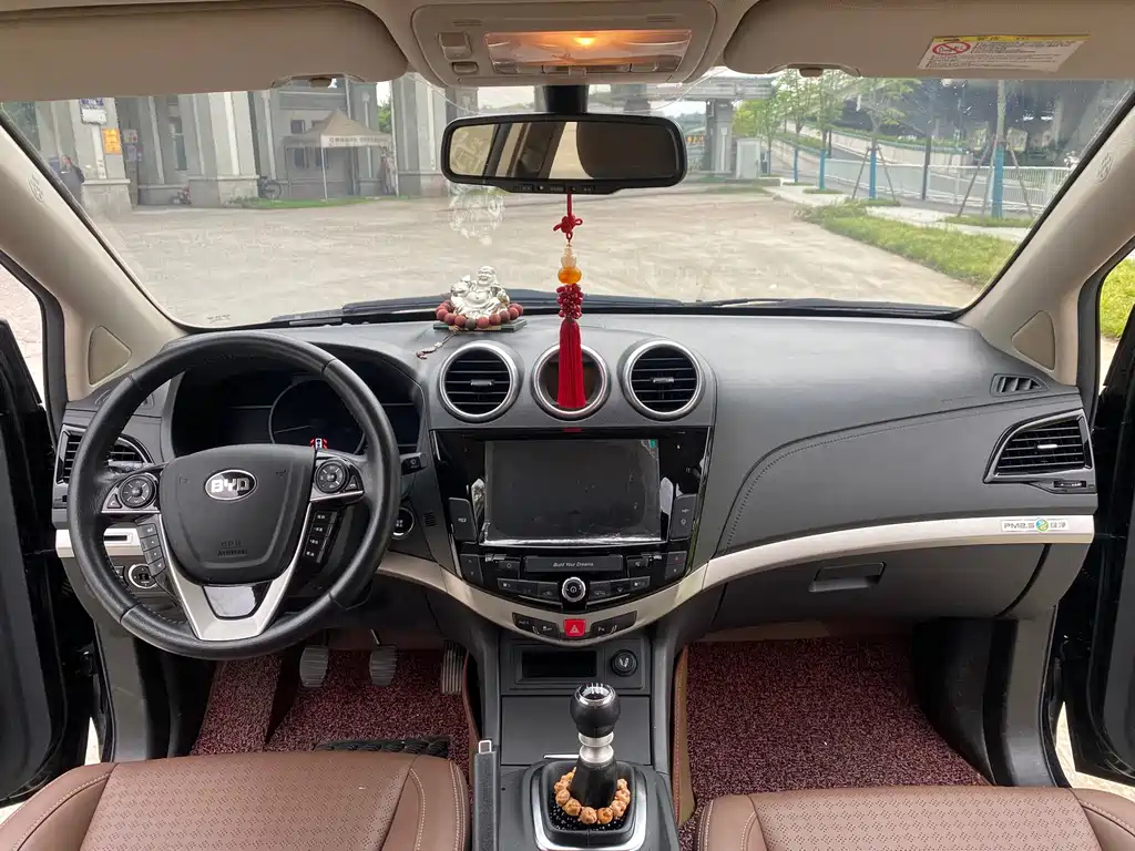 BYD S7 2016