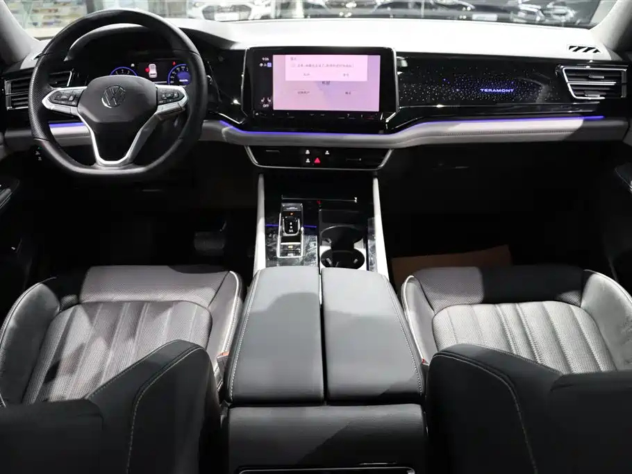 VOLKSWAGEN TOURAN 2021