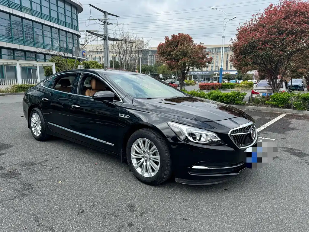 BUICK LACROSSE 2017