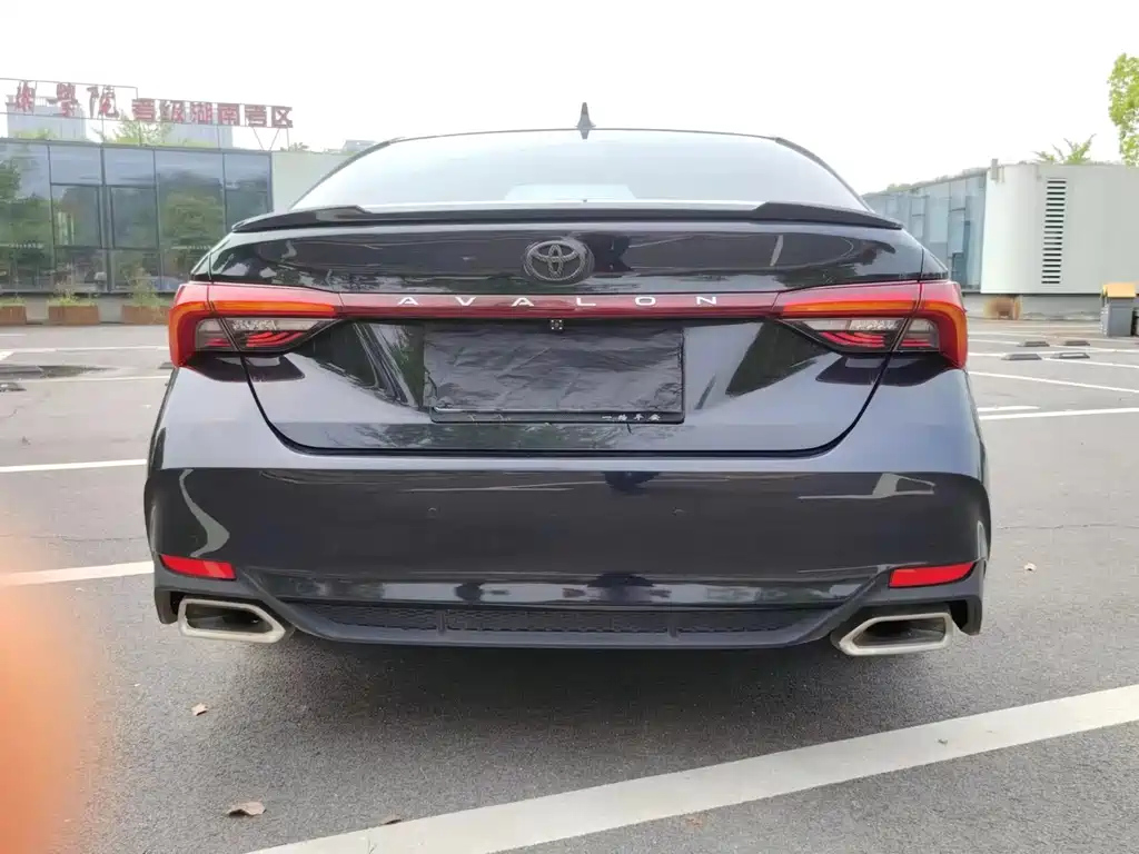TOYOTA AVALON 2022
