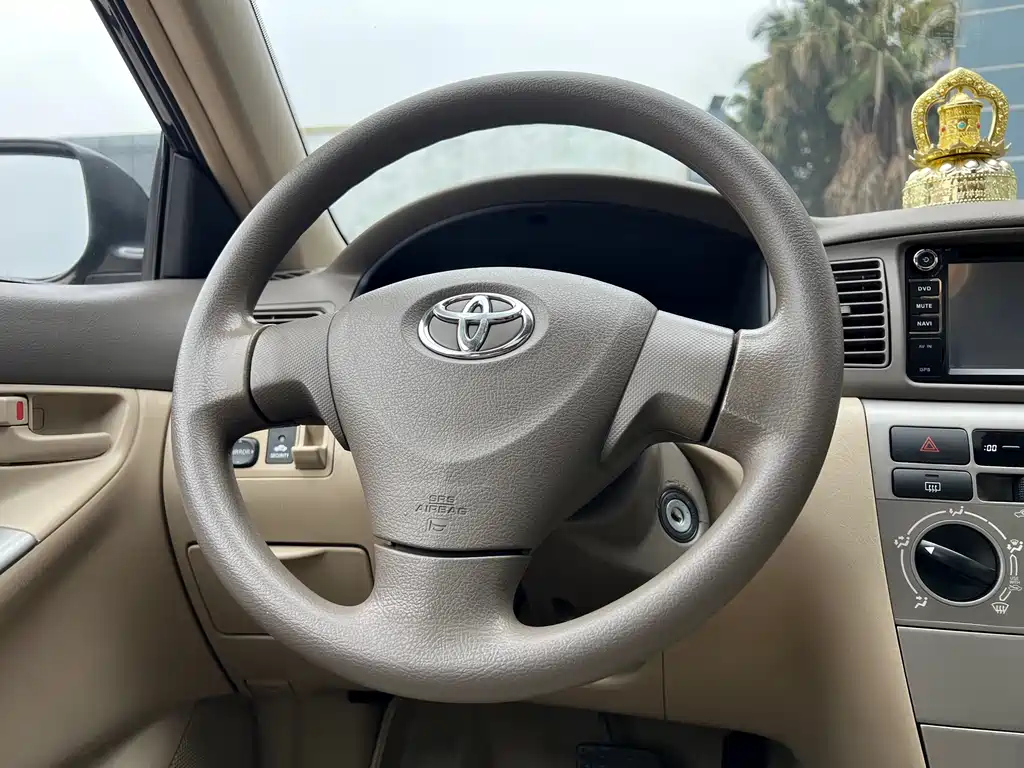 TOYOTA COROLLA 2012
