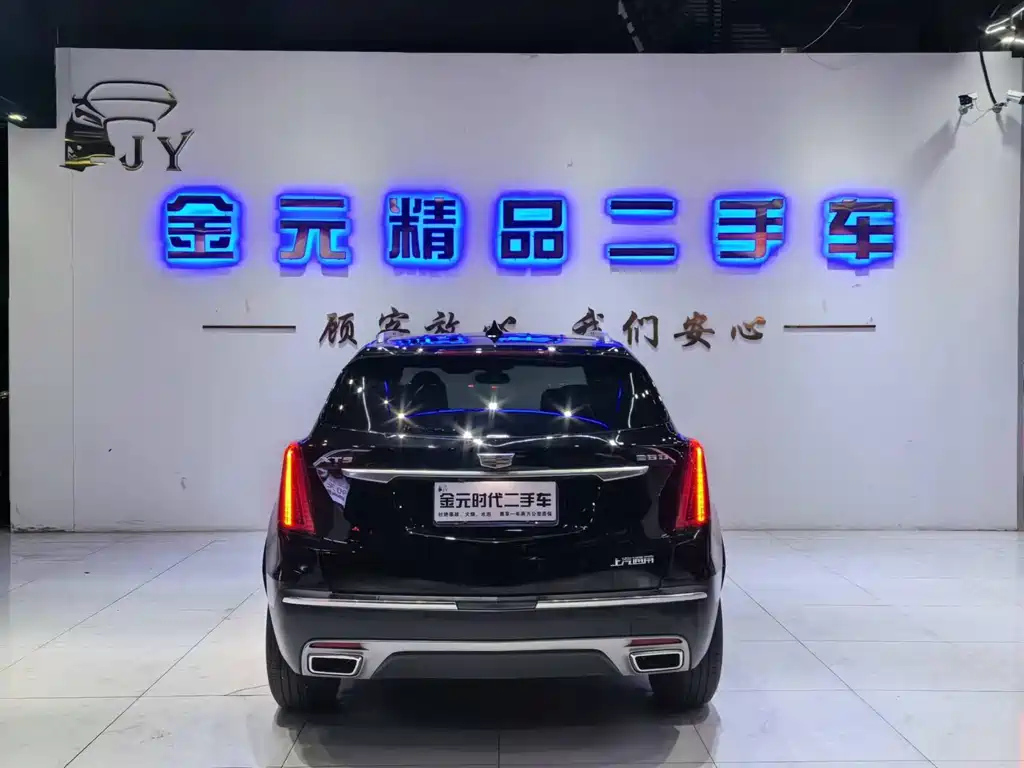 CADILLAC XT5 2022