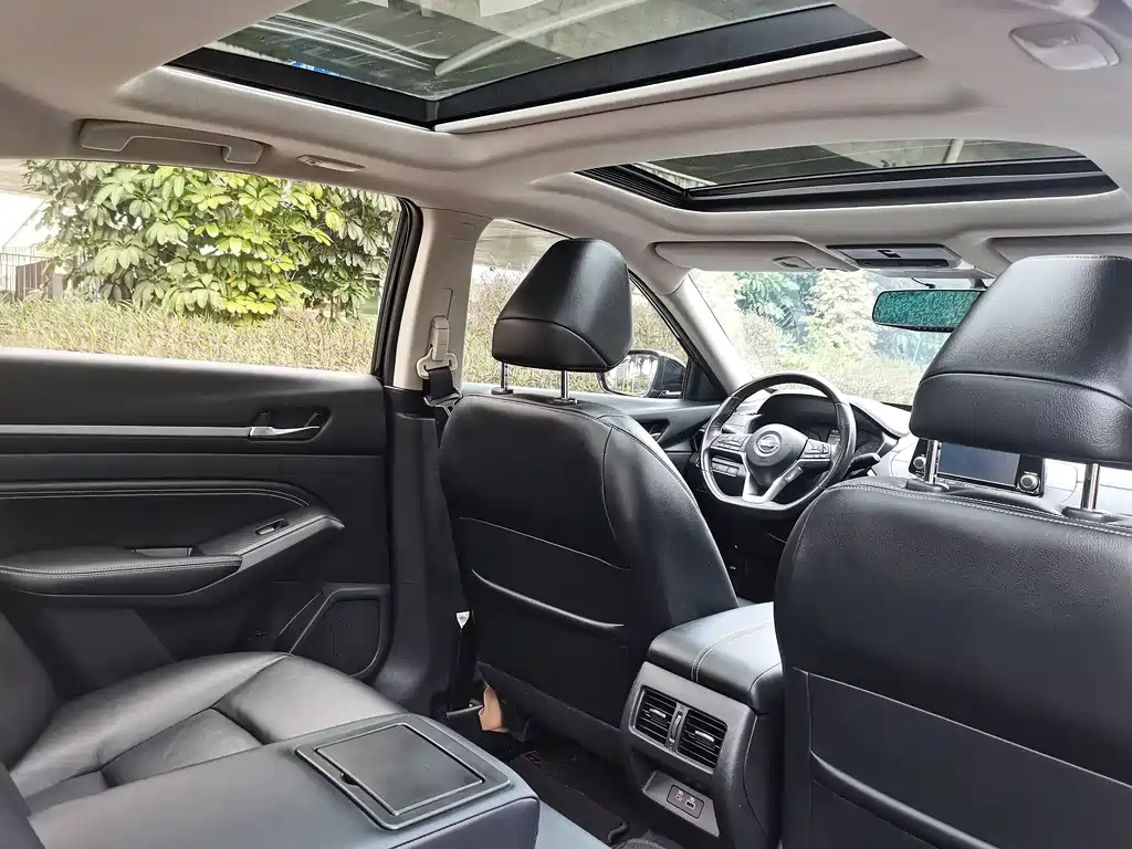 NISSAN TEANA 2019