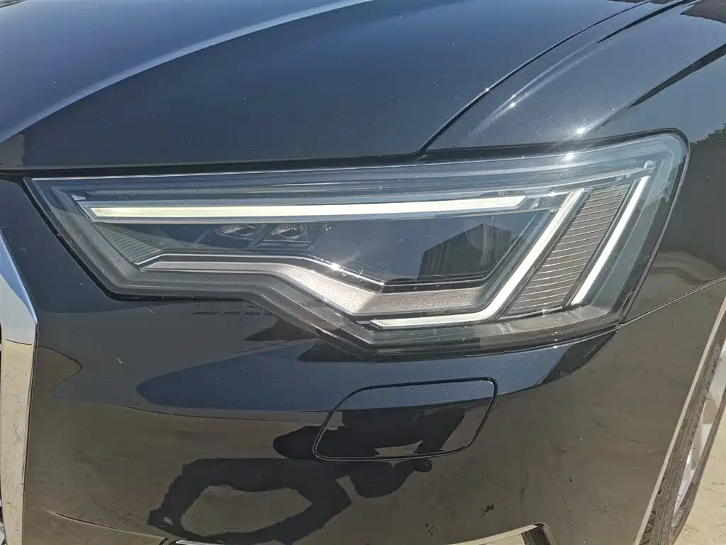 AUDI A6L 2021