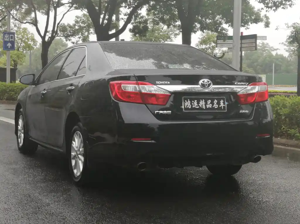 TOYOTA CAMRY 2012