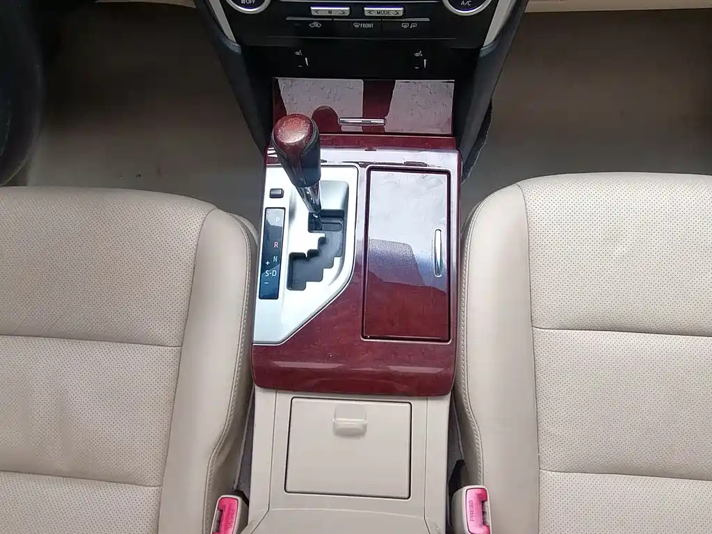 TOYOTA CAMRY 2012