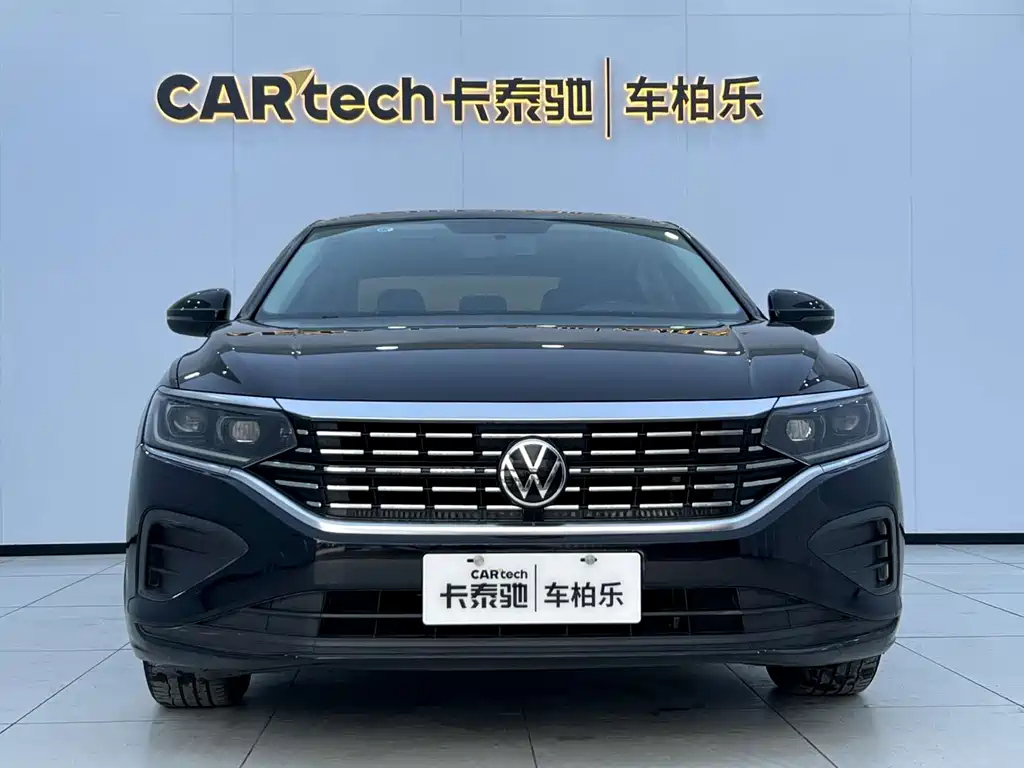 VOLKSWAGEN PASSAT 2022