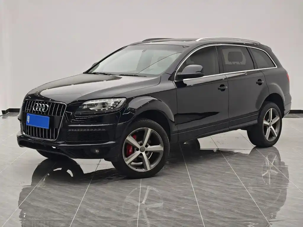 AUDI Q7 2015