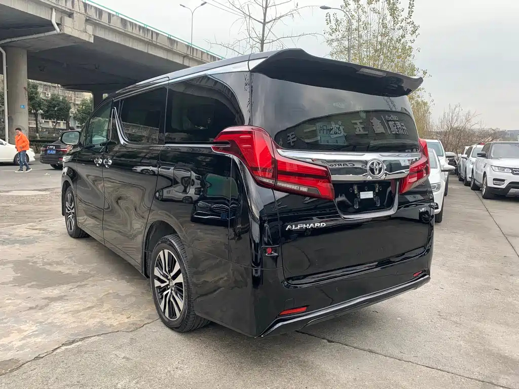 TOYOTA ALPHARD 2019