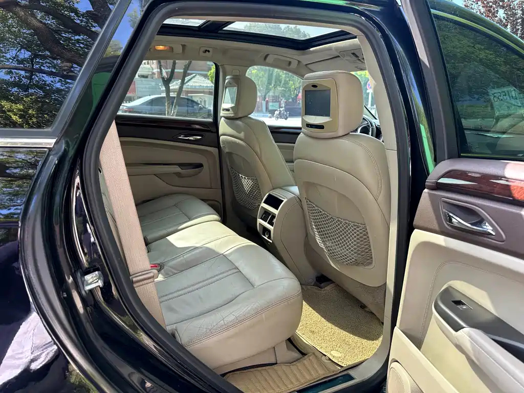 CADILLAC SRX 2012