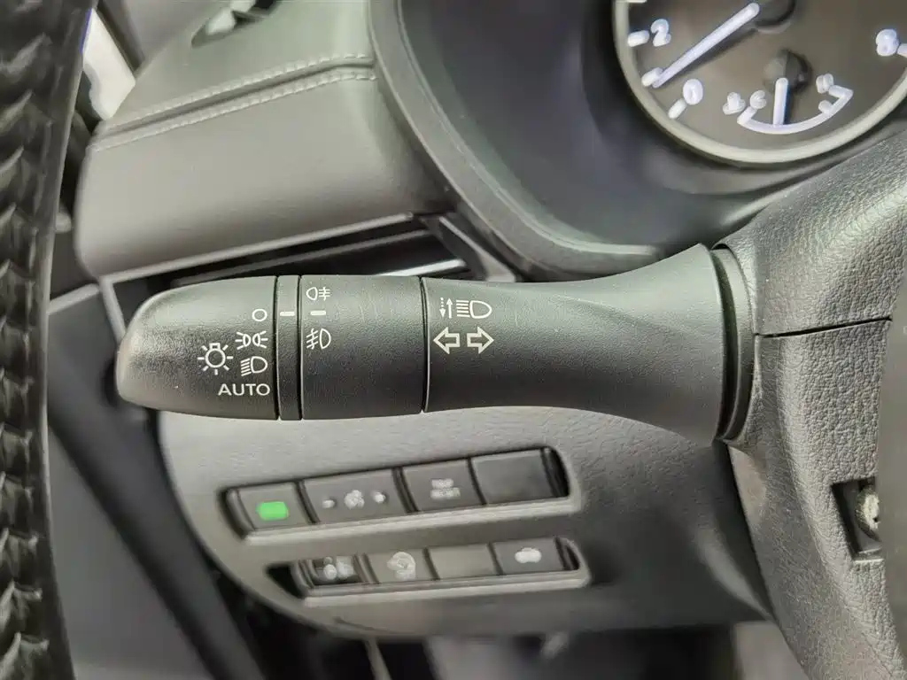 NISSAN SYLPHY 2021