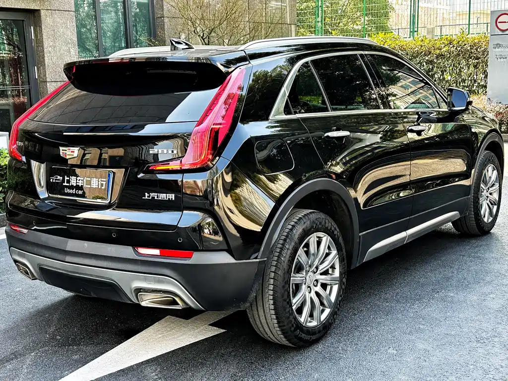 CADILLAC XT4 2021