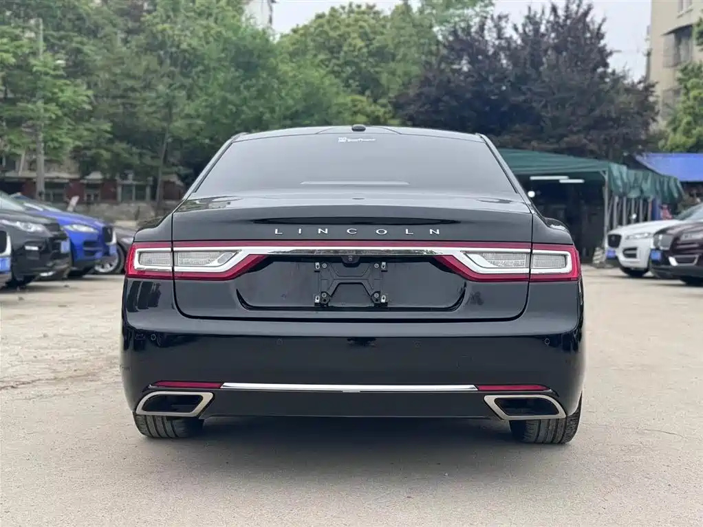 LINCOLN CONTINENTAL 2018