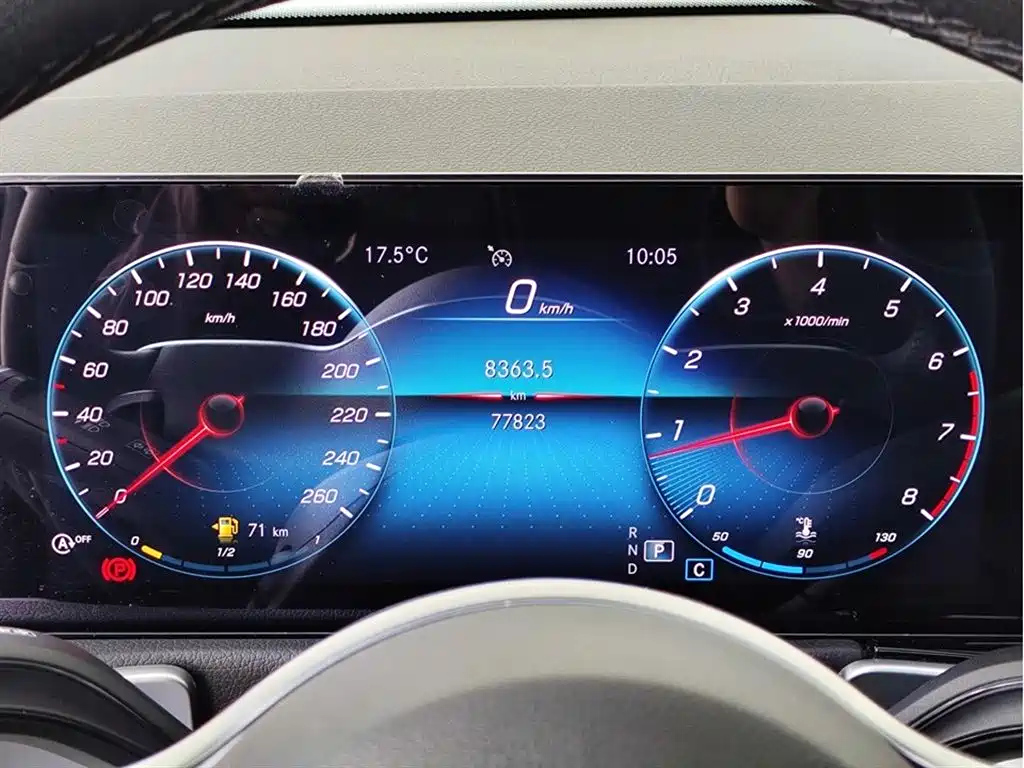 MERCEDES BENZ GLB 2021