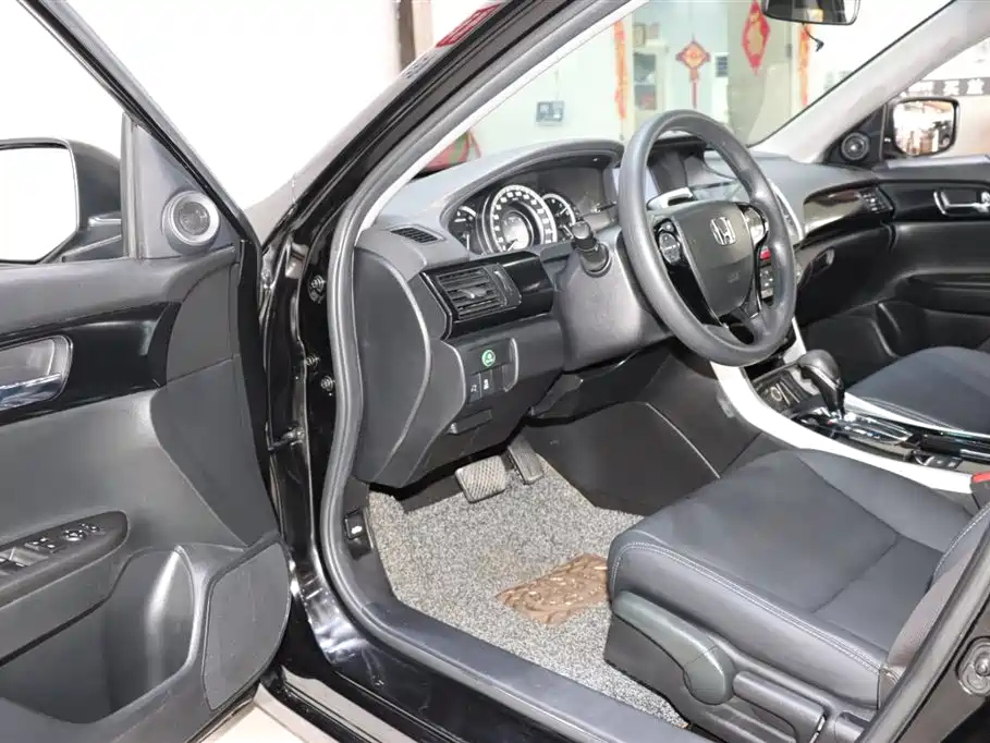 HONDA ACCORD 2017