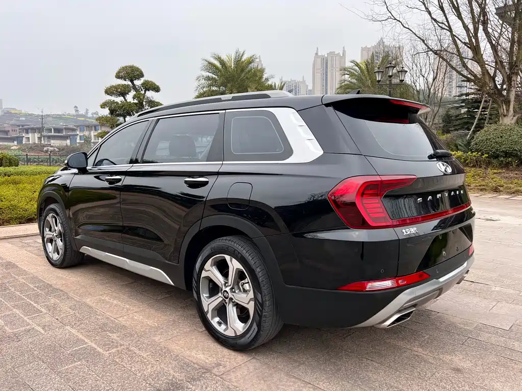 HYUNDAI SANTAFE 2019