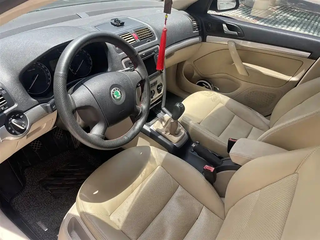 SKODA OCTAVIA 2009