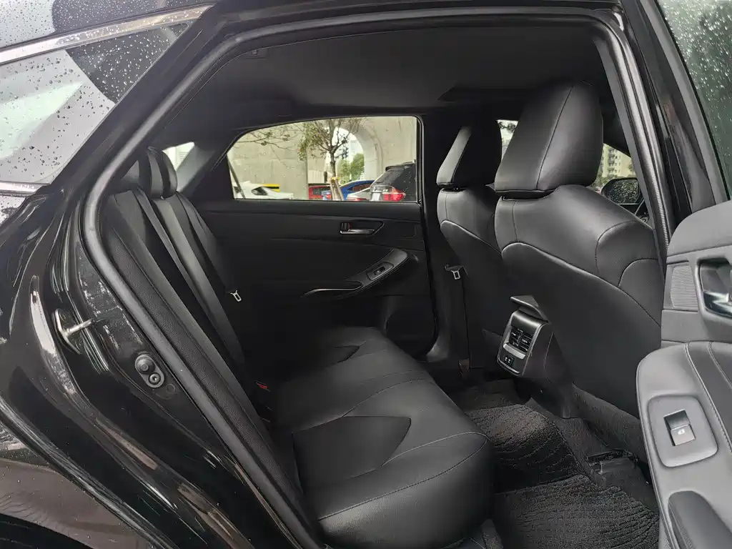 TOYOTA AVALON 2021