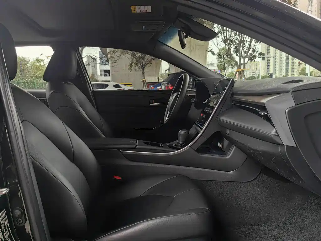 TOYOTA AVALON 2021