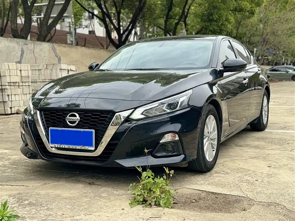 NISSAN TEANA 2019