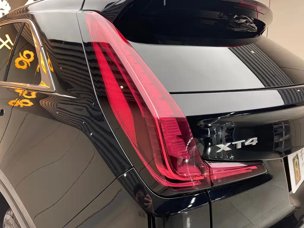 CADILLAC XT4 2022