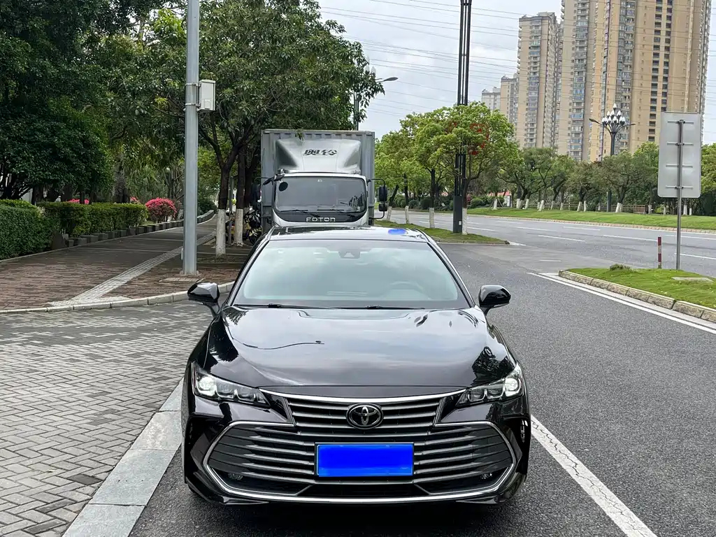TOYOTA AVALON 2020