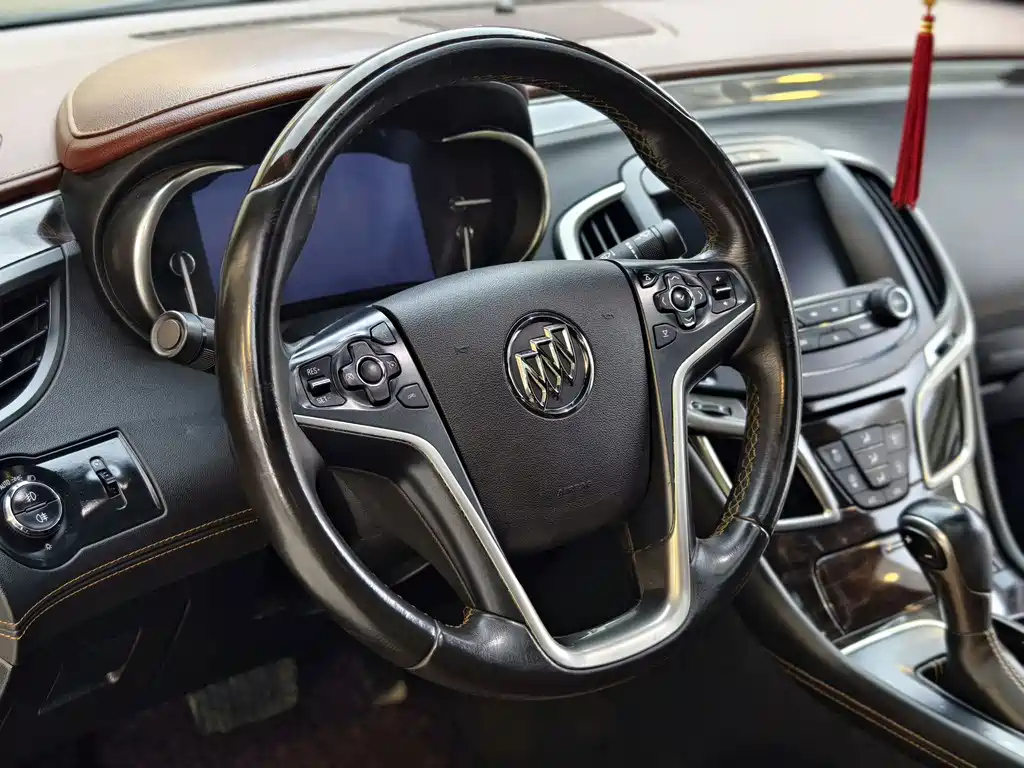BUICK LACROSSE 2014