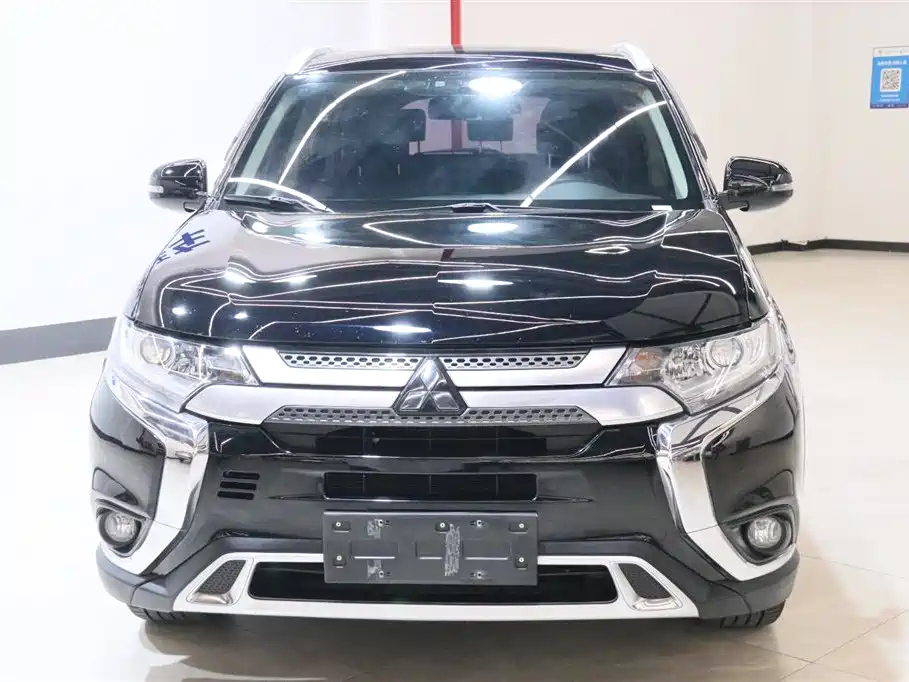 MITSUBISHI OUTLANDER 2019