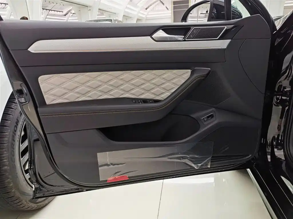 VOLKSWAGEN MAGOTAN 2024