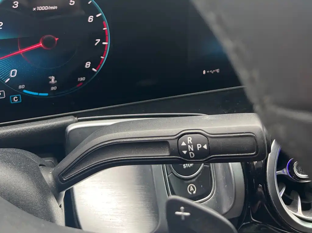 MERCEDES BENZ GLB 2021