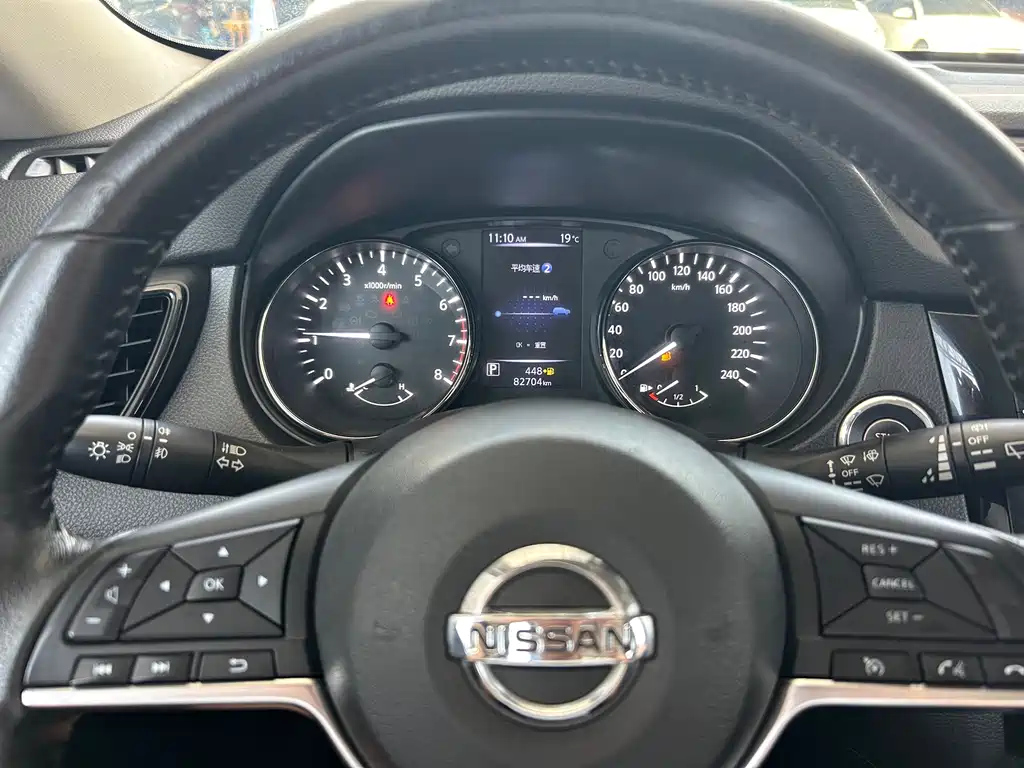 NISSAN X-TRAIL 2018