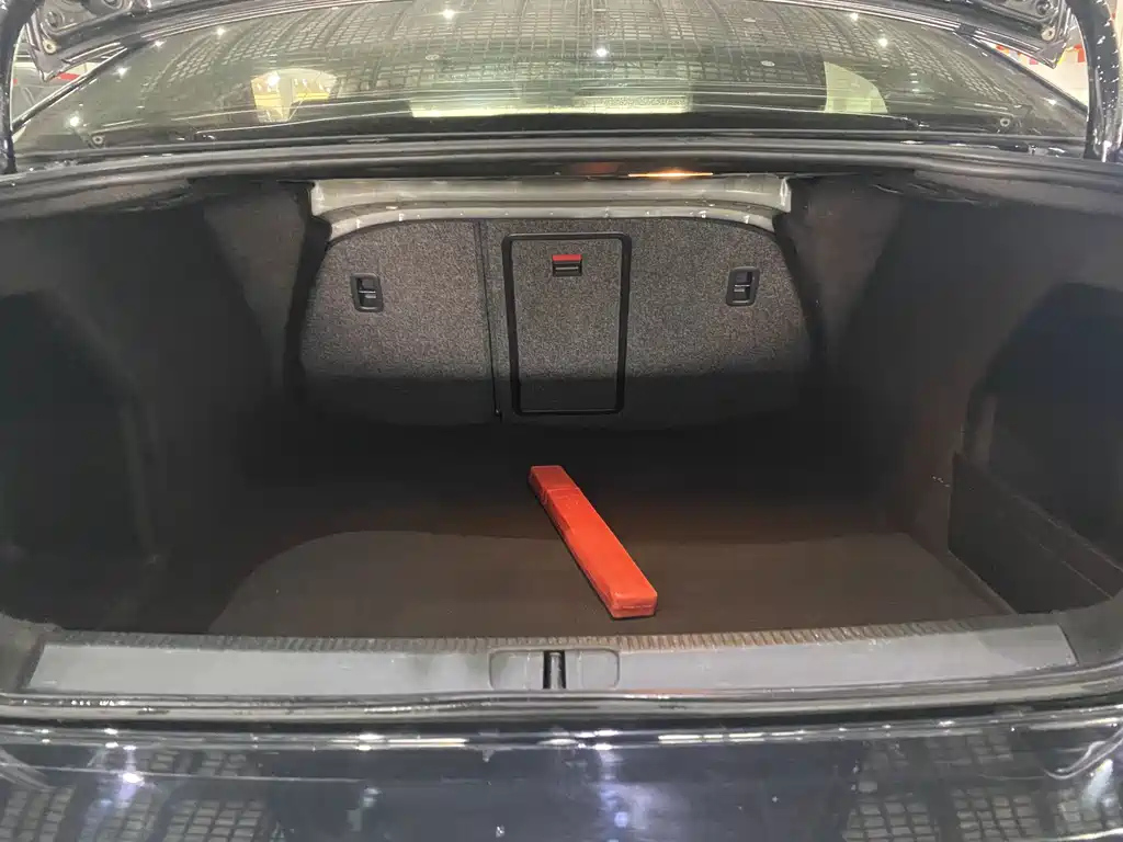 VOLKSWAGEN MAGOTAN 2016