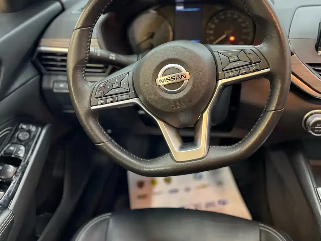 NISSAN TEANA 2022