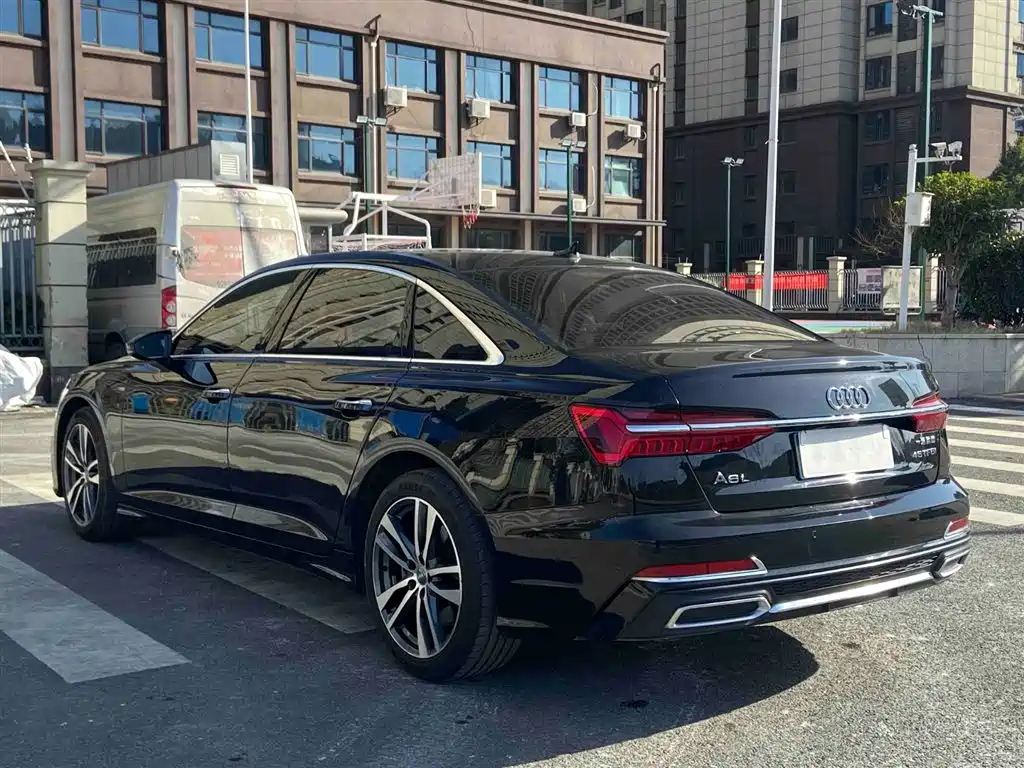 AUDI A6L 2020