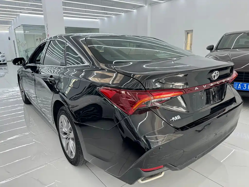 TOYOTA AVALON 2021