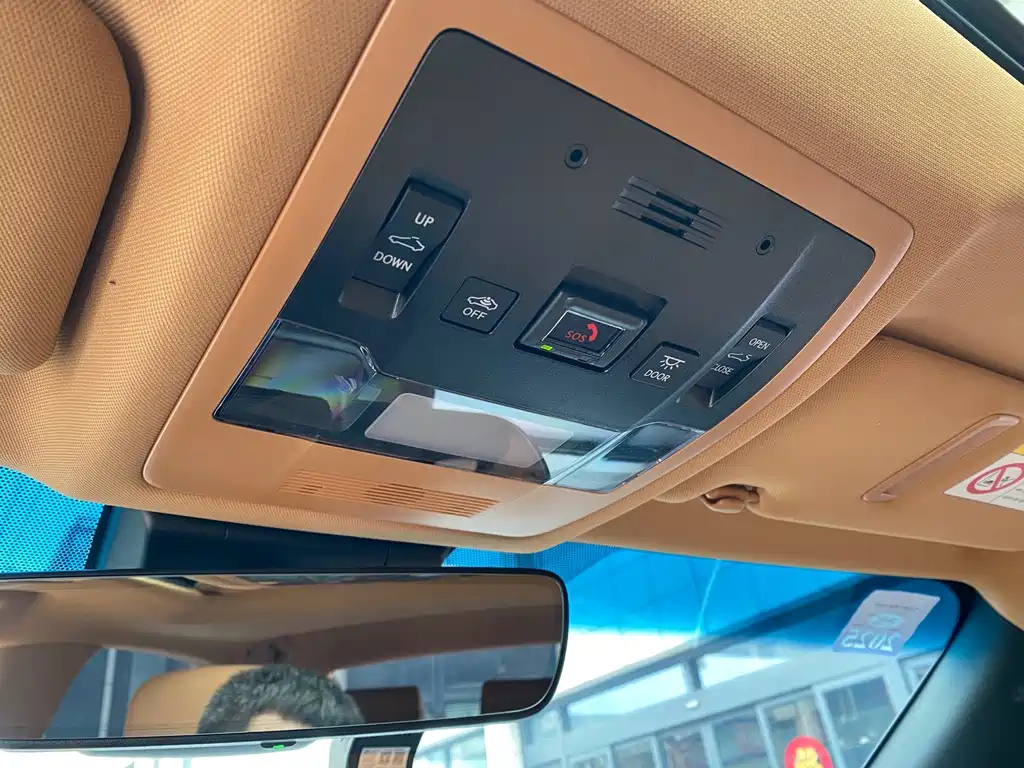 LEXUS ES 2023