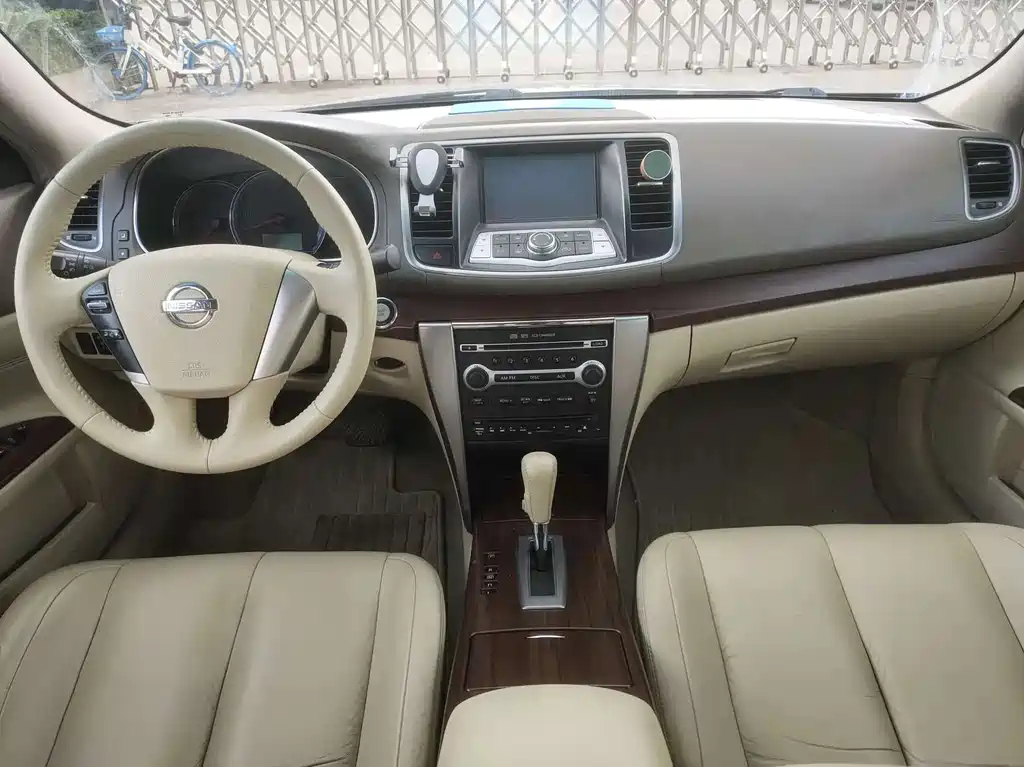 NISSAN TEANA 2009
