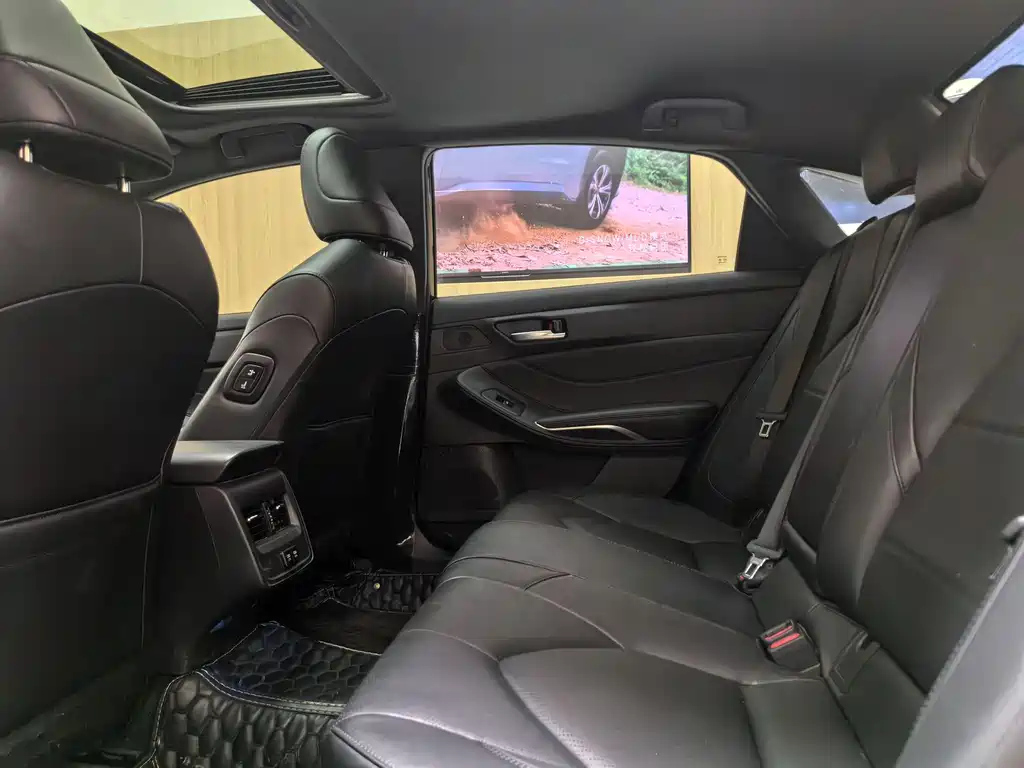 TOYOTA AVALON 2021