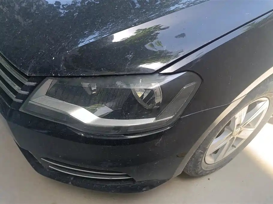 VOLKSWAGEN BORA 2014