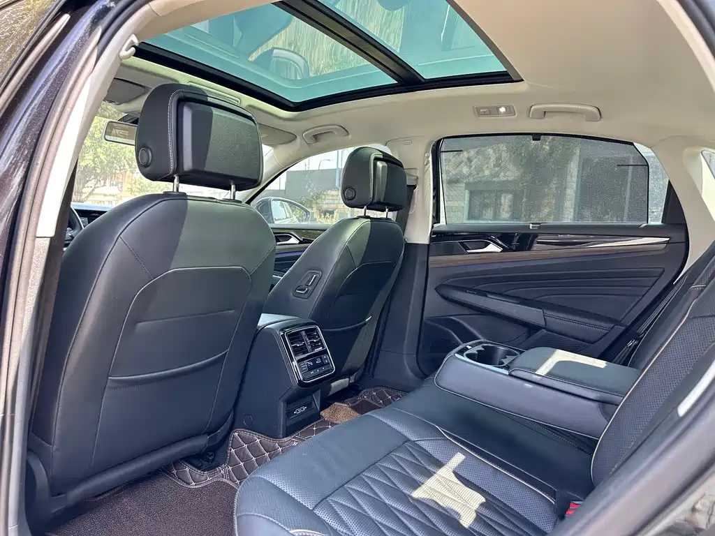 VOLKSWAGEN PASSAT 2020