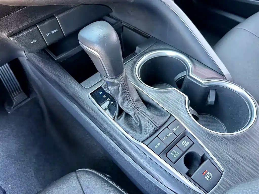 TOYOTA CAMRY 2022