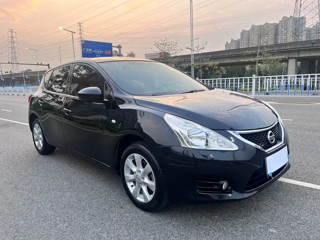 NISSAN TIIDA TIIDA 2013